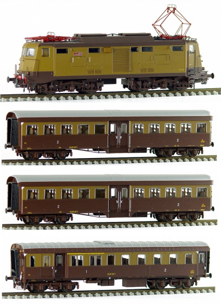 Regional push-pull train<br /><a href='images/pictures/ACME/70045.jpg' target='_blank'>Full size image</a>